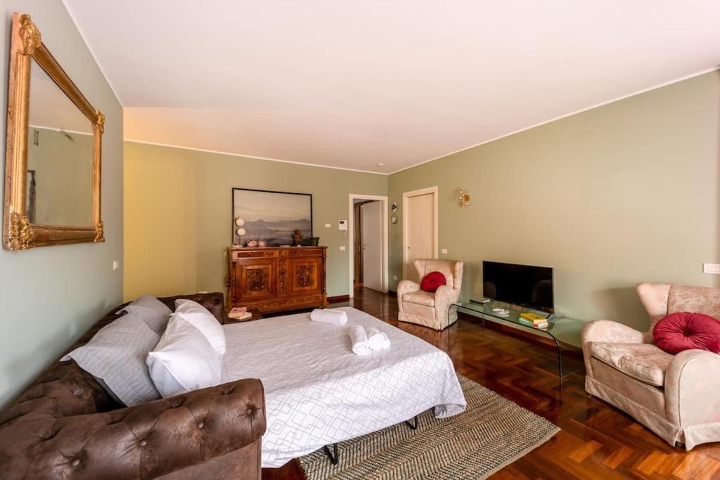 Navigli-duomo Big House With Free Parking • Top! Appartamento Milano